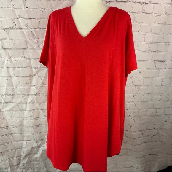 NWT zenana outfitters Boutique Loose fitting vneck top ruby red layering - Picture 1 of 15